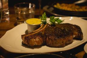 Bavette's Bar & Boeuf